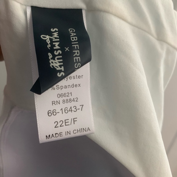 Gabi Fresh x Swimsuits For All one piece swimsuit - Picture 4 of 5